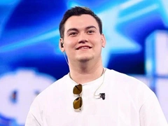 Сын Михаила Круга сделал предложение девушке, которую нашел на шоу «Давай поженимся!»