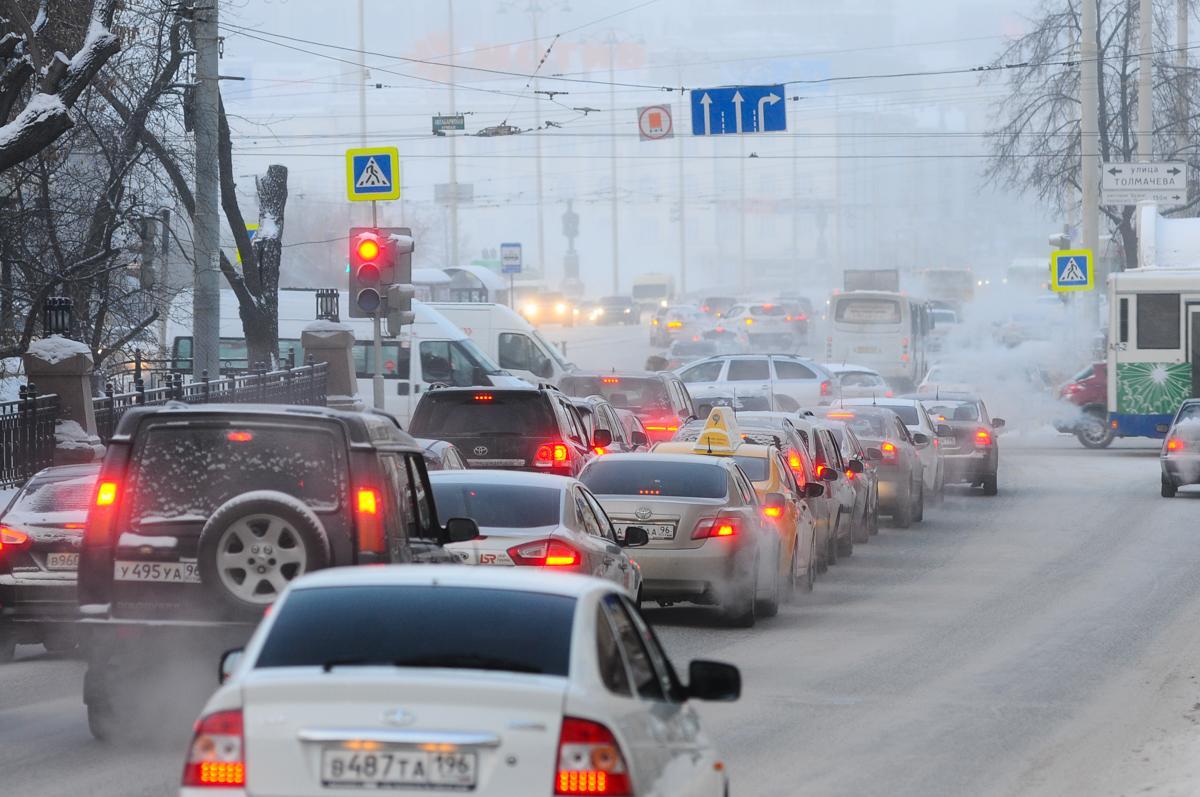 «Будет жесть». Когда в Екатеринбурге начнутся адские новогодние пробки 