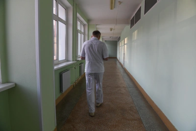 Медик из Екатеринбурга избежал колонии по делу о взятке