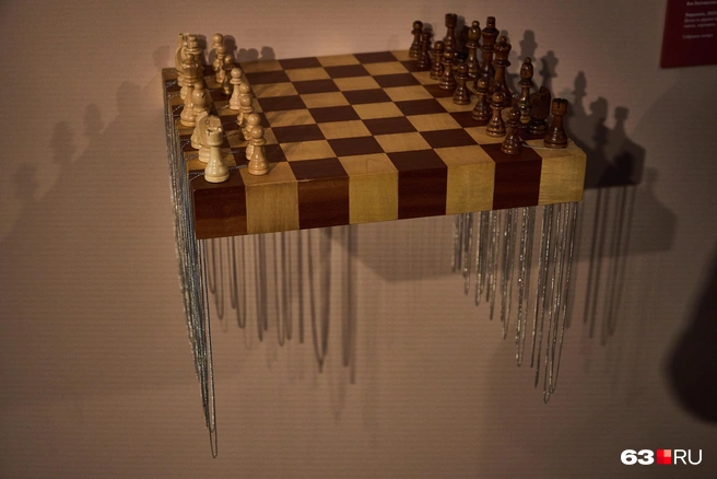 Здесь можно увидеть более 200 артефактов повседневности, предоставленных Самарским областным историко-краеведческим музеем имени П.&nbsp;В.&nbsp;Алабина | Источник: Роман Данилкин / 63.RU