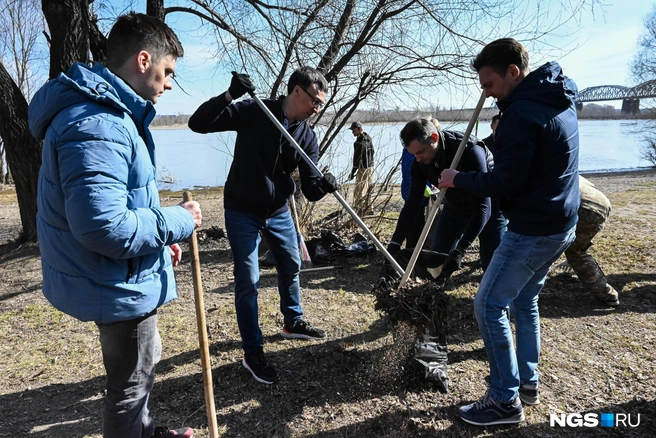 На строительство набережной у Северо-Чемского жилмассива выделили 248 миллионов рублей | Источник: Ева Михалевская / NGS.RU