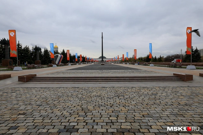 Украсили к Дню Победы Поклонную гору | Источник: Артем Устюжанин / MSK1.RU