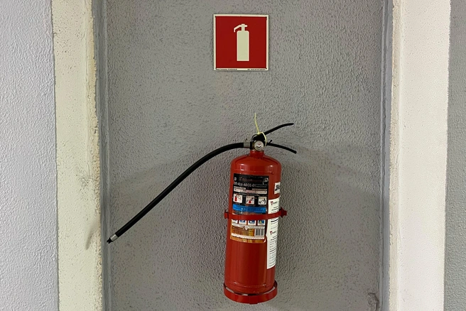 В Петербурге сгорел склад с огнетушителями | Источник: Елена Буйвол / VLADIVOSTOK1.RU