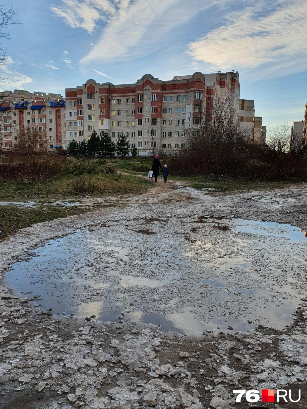 Придется терпеть. Другой дороги у городских властей для нас нет | Источник: Александра Мамонтова