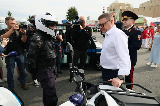 Во всех городах гостей фестиваля ждали интерактивные площадки, спортивные зоны со сдачей норм ГТО, творческие мастер-классы и масштабный вечерний концерт | Источник: пресс-служба Правительства Челябинской области