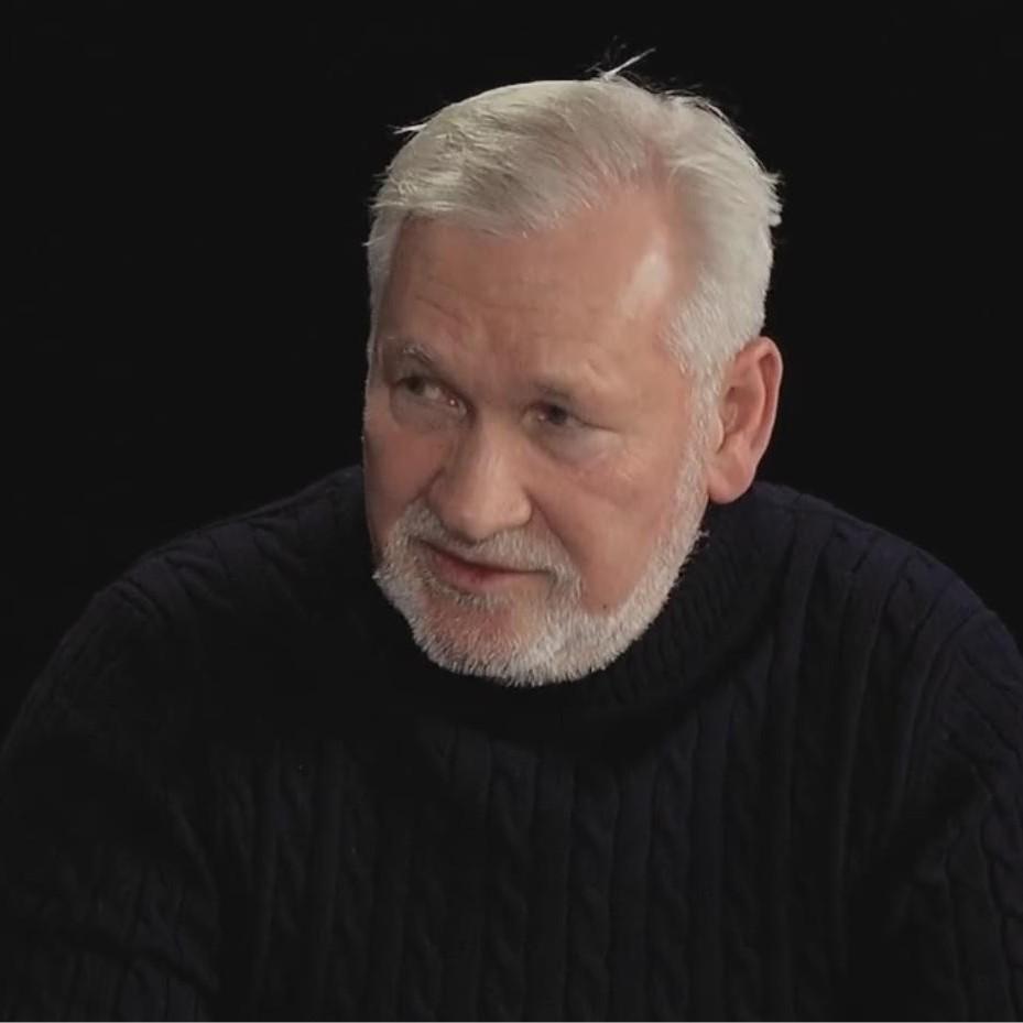 <p>Сергей Кредов</p>