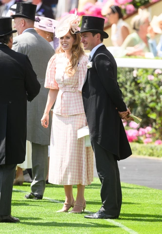 Принцесса Беатрис и Эдоардо Мапелли-Моцци посещают скачки Royal Ascot 2025, 17 июня. 