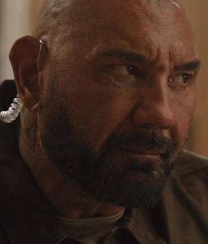 Дэйв Батиста откровенно расказал о своей роли Рэя Сила в предстоящем фильме Майкла Дауса «Джекпот»