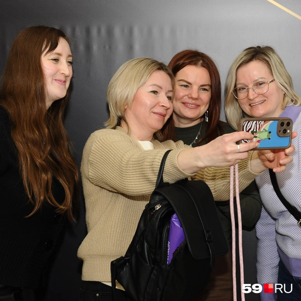 Селфи на память! | Источник: Ирина Тропина / 59.RU