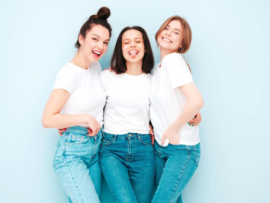 Вместе — выгоднее: как женская дружба может принести ощутимый доход | marieclaire.ru