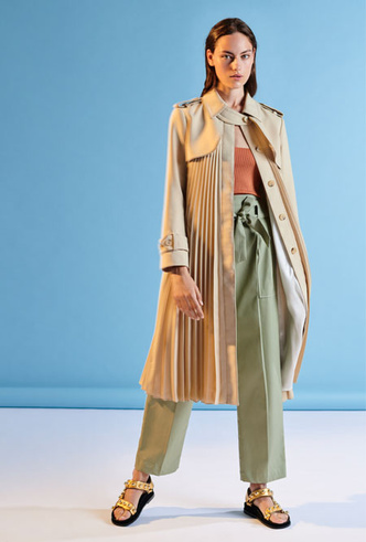 Базовый гардероб парижанки: самые модные вещи Sandro для весны и лета 2020
