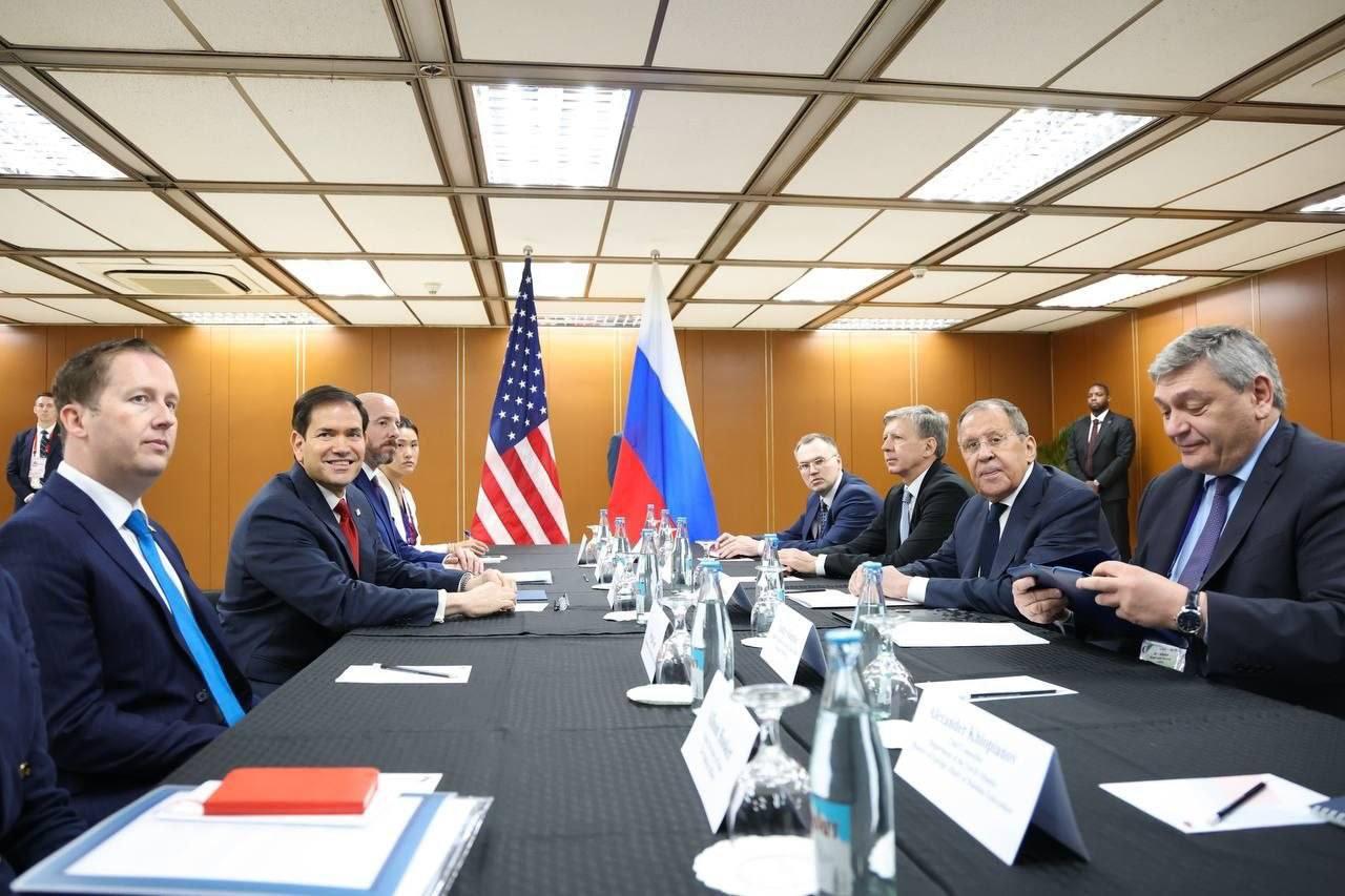 Советник Трампа по нацбезопасности встретился с Лавровым на Филиппинах: что обсудили на переговорах