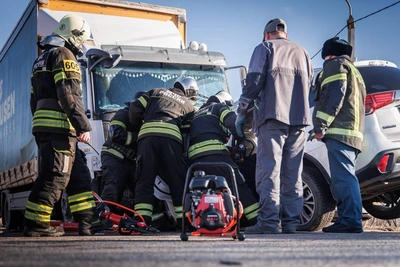 Опубликованы кадры фатального ДТП на Трактовой в Барнауле