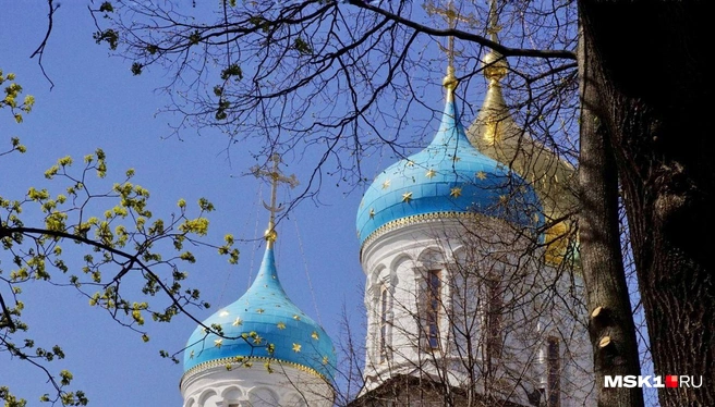 Купола сверкают на апрельском солнце | Источник: Михаил Машков / MSK1.RU