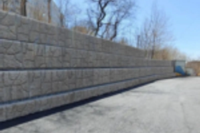 Новая подпорная стена на Спиридонова во Владивостоке