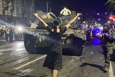 Китайский лидер устроил чистку в войсках после событий в России