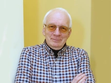 Со смертью брата попал в театр, после гибели сына стал дедом. Что жизнь отняла и дала Владимиру Носику