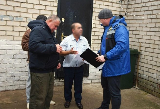 Некоторым собственникам просто вручили уведомления о недопустимости просрочек оплаты | Источник: читатели V1.RU