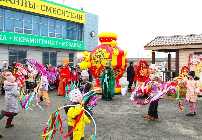 В программе — танцевальные номера, конкурсы, розыгрыш призов, вкусные угощения | Источник: «Докер»
