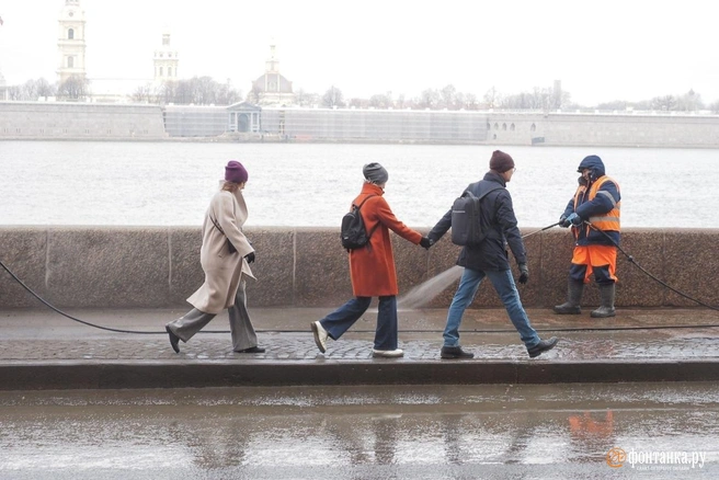 Атмосферный фронт накрыл Петербург. Без него могло бы быть еще теплее | Источник: Михаил Огнев / «Фонтанка.ру»