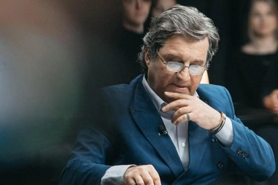 «Живот лежит в третьем ряду»: Кушанашвили высмеял крашей 80-х — Серова и Глызина