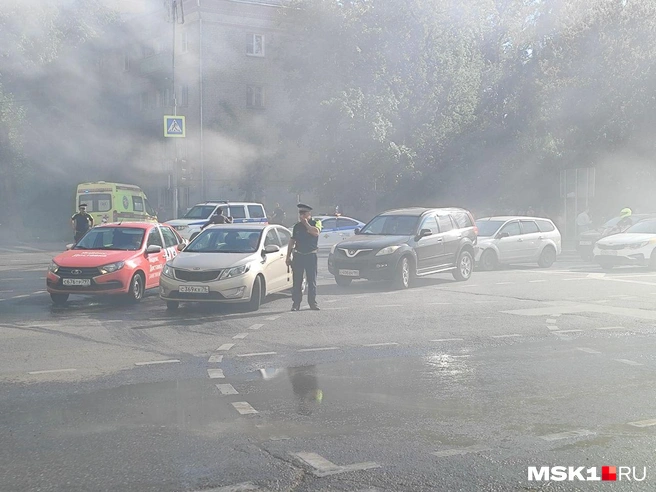 На въезде в город возникла пробка | Источник: Артем Устюжанин / MSK1.RU