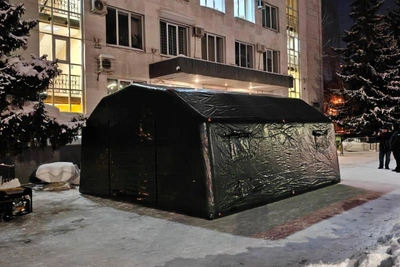 Warming Tents Set Up in Chelyabinsk Amid Severe Frost