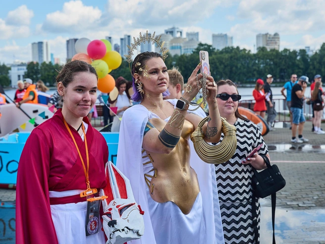 Корсет для костюма греческой богини сделан из манекена | Источник: Александр Ощепков / E1.RU