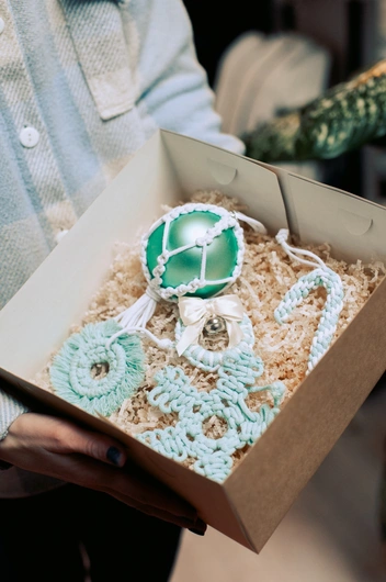 Многие украшения созданы из натуральных материалов и природных камней | Источник: маркет «Солянка»