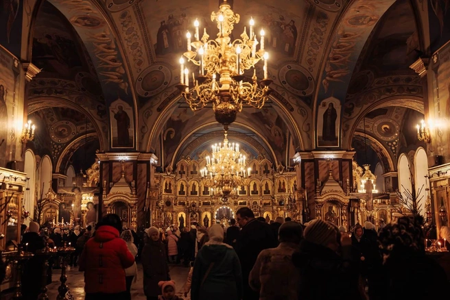 Путин поздравил бойцов СВО, улицы в городе перекрыли. Как Москва отпраздновала Рождество Христово: онлайн-репортаж | Источник: Андрей Воробьев / T.me