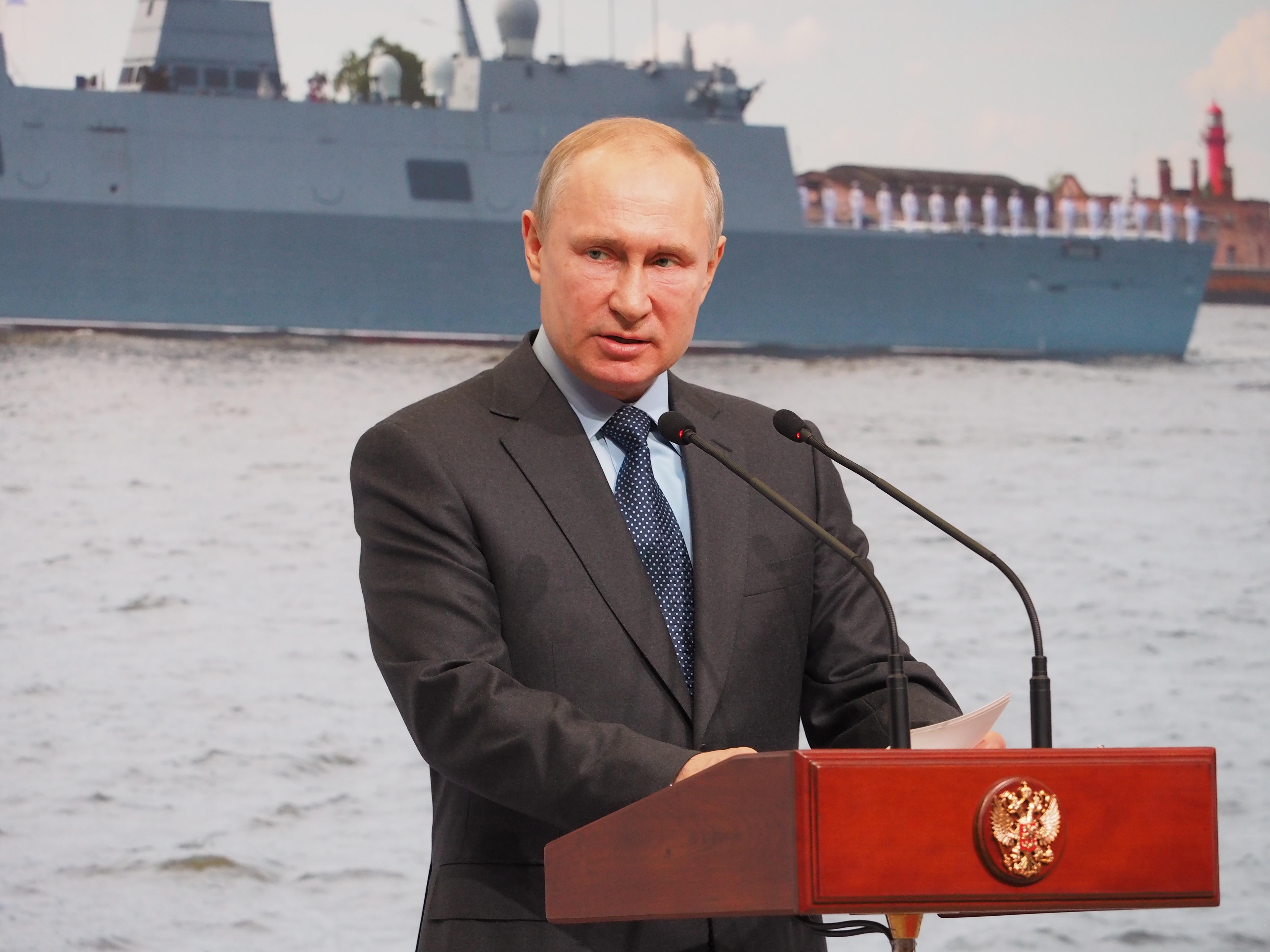 Путин объявил перемирие с Украиной