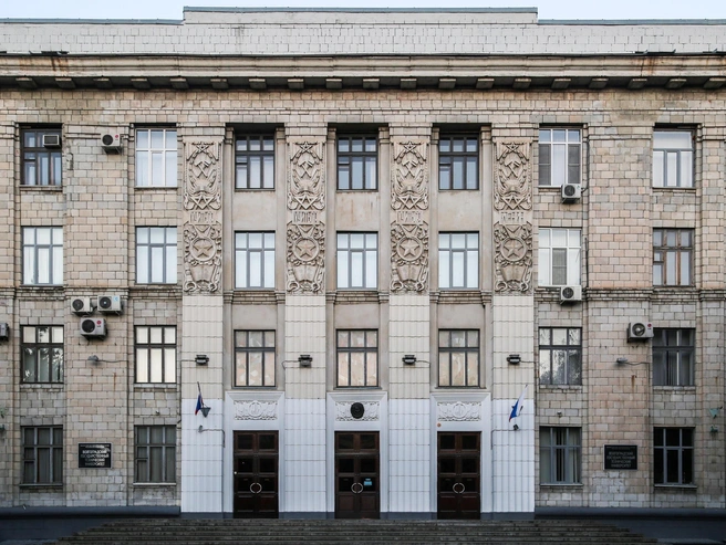 Ректор ВолгГТУ занял вторую строчку по размеру зарплаты | Источник: Константин Завриков / V1.RU