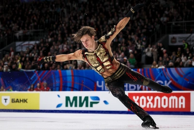 Двоеглазова и Гуменник победили в финале Гран-при в Челябинске