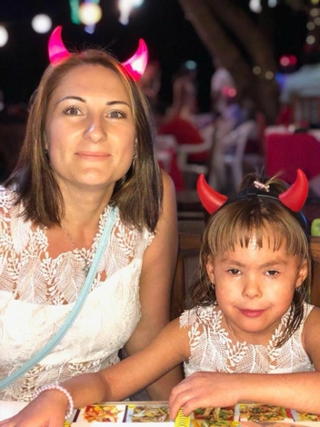 Кожа Алисы очень сухая и требует постоянного ухода | Источник: Анна Топорищева