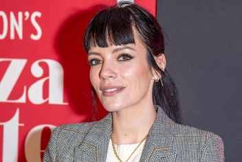 Абьюз и гневное письмо бывшему: в чем смысл нового альбома Лили Аллен West End Girl