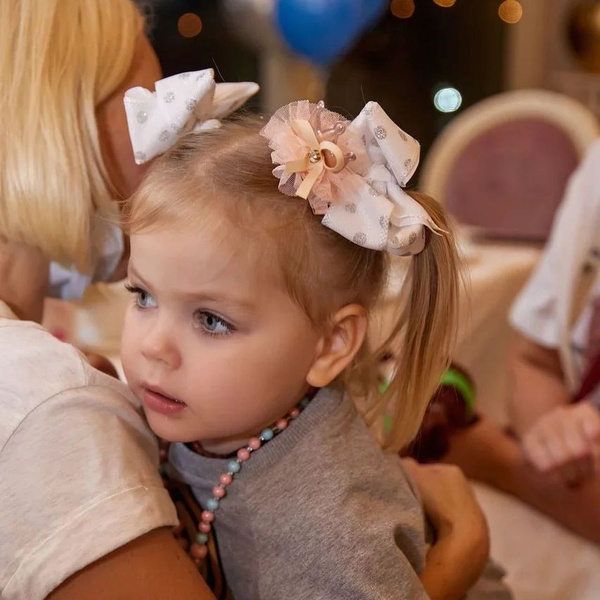 Мамина помощница: Лера Кудрявцева поделилась милым видео с 3-летней дочкой