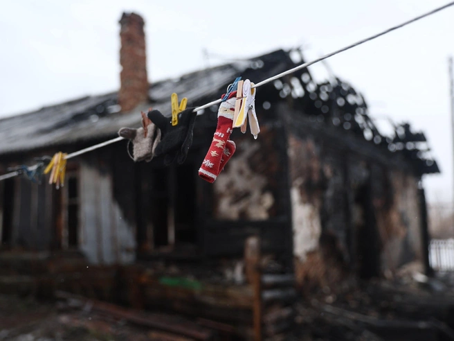 В жилище проживала семья с пятью детьми | Источник: Александр Ощепков / NGS.RU