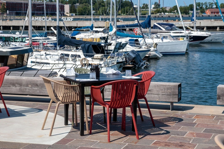 «Эффект путешественника»: отзывы туристов завышают рейтинги ресторанов по всему миру