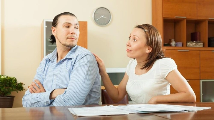 Стыдно просить деньги у мужа: что делать? | Источник: Shutterstock/Fotodom.ru