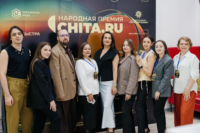 Команда покруче мстителей — часть читарушников, которые организуют и работают над Народной премией | Источник: Ксения Зимина