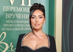 Грациозная дива Алсу, Ковальчук и Серябкина в пикантных образах: премия BraVo в Большом театре