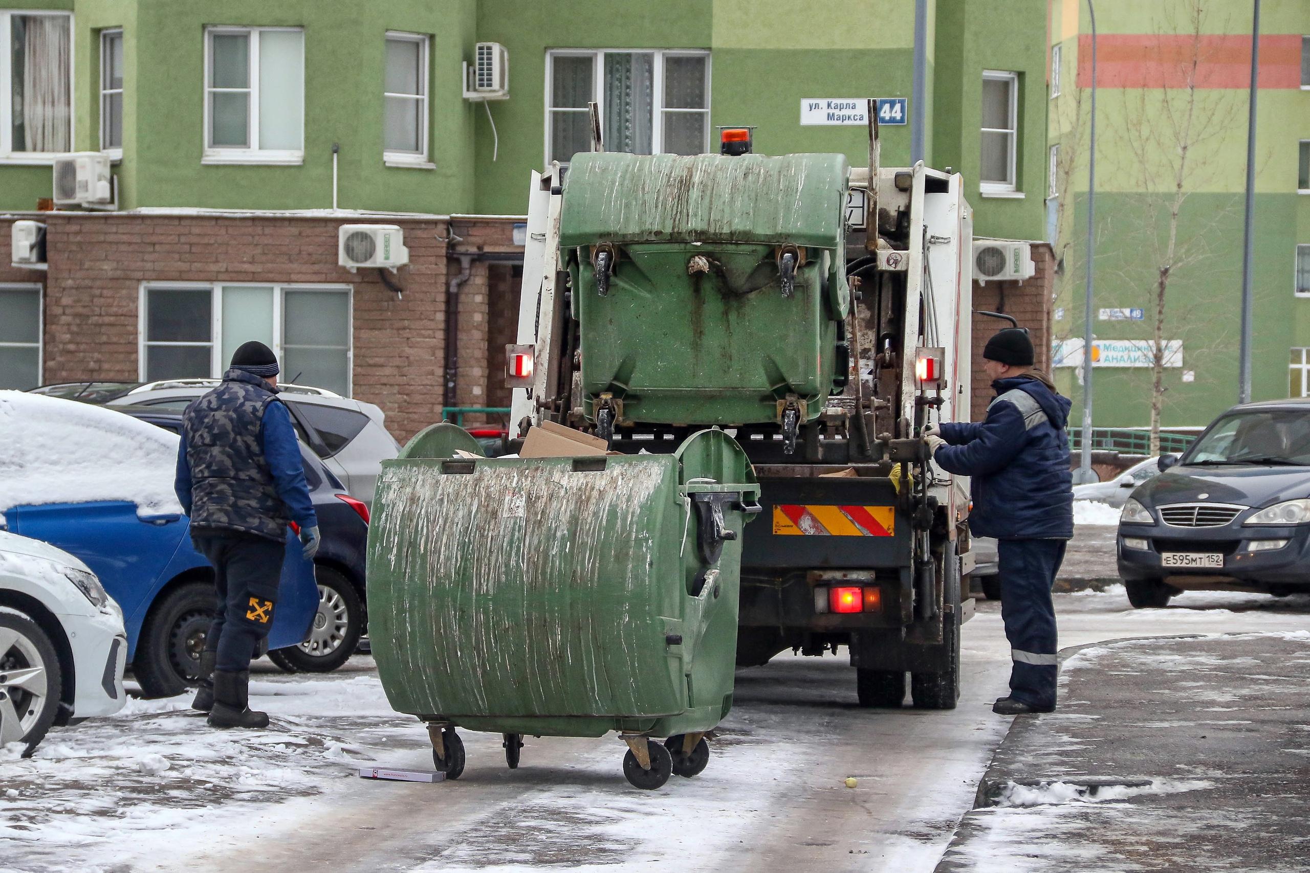 Почему не убирают мусор в Нижнем Новгороде - 23 января 2024 - НН.ру