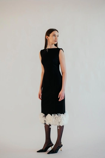 Платье&nbsp;— 17&nbsp;800₽ | Источник: Vavasha_brand / Vk.ru