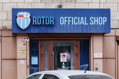 Волгоград: иностранные вывески остались после запрета