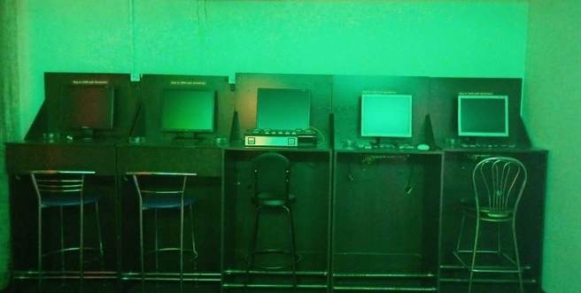 Полицейские изъяли 11 единиц компьютерного игрового оборудования | Источник: www.city-n.ru