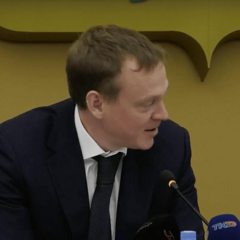 <p>Павел Малков</p>