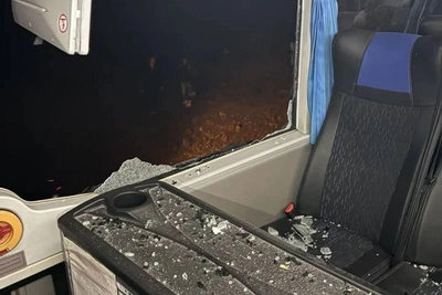 Под Луганском атаковали автобус из Ростова, есть пострадавшие