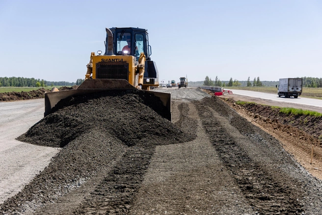 Для водителей уже открыли несколько новых отрезков общей протяженностью 4,2 километра, а полностью завершить проект хотят к октябрю 2027 года | Источник: Илья Бархатов