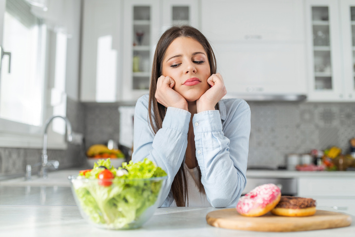 Когда «правильная» еда начинает управлять вашей жизнью: психолог назвала 5 признаков орторексии