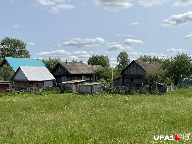 Избушки на курьих ножках | Источник: Андрей Бирюков / UFA1.RU